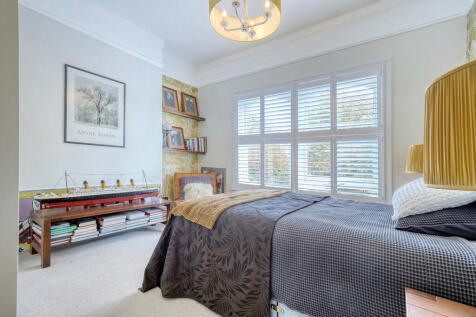 bed 1