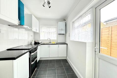 7 Hamstel Road ki...