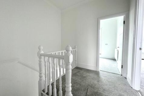 7 Hamstel Road la...