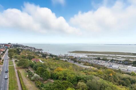 Highlands Court P...