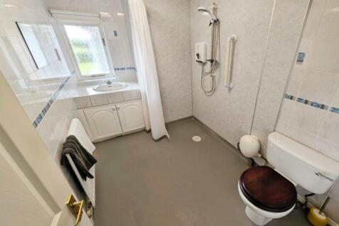En-suite Wet / Shower Room