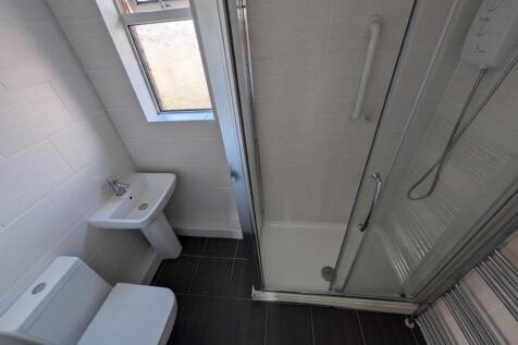Shower Room W/c