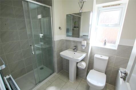 Family Bathroom.