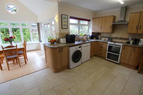 Kitchen Dining Room.