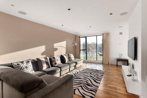 34A Barnton Avenue W