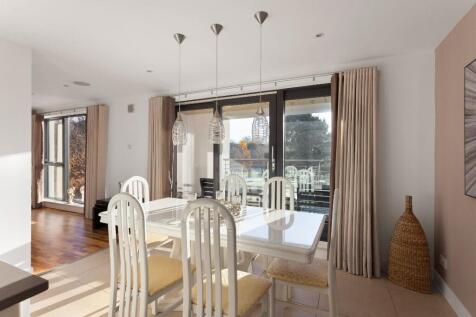 34A Barnton Avenue W