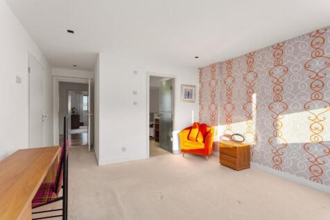 34A Barnton Avenue W