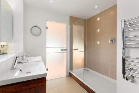 34A Barnton Avenue W
