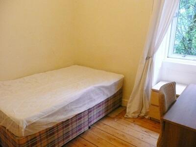5_bedroom resized.JP