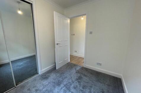 bedroom 2_1683820971