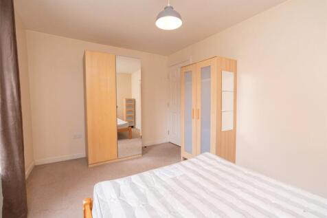 Bedroom 1 Alt