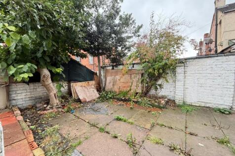 WhatsApp Image 20...