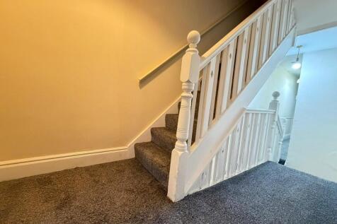 3b8130f8-8e2c-418...