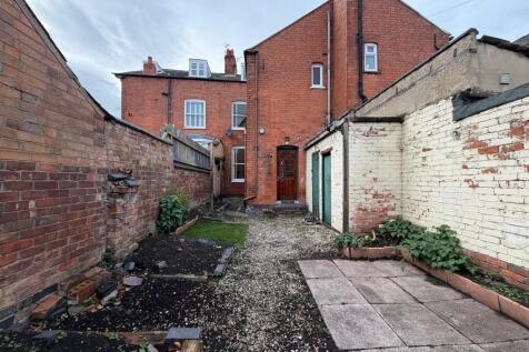 e002d006-52ae-4f8...