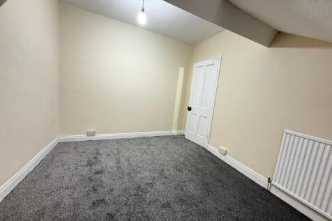 ee9a17c6-e3a3-483...