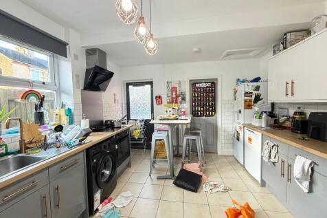 fd03abde-92af-4a5...