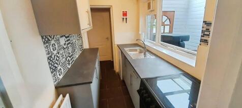 cd4a9bcb-WhatsApp...