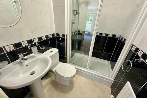 En Suite Bathroom