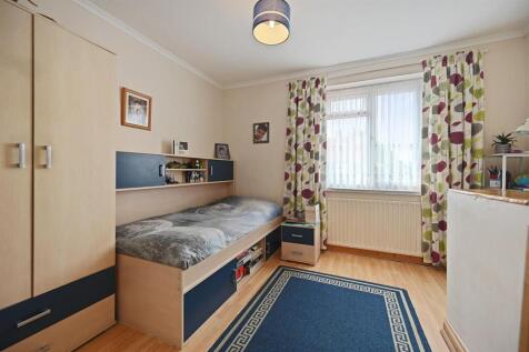 RCAJ- 75 shadwell drive- bedroom 3 (1).jpg