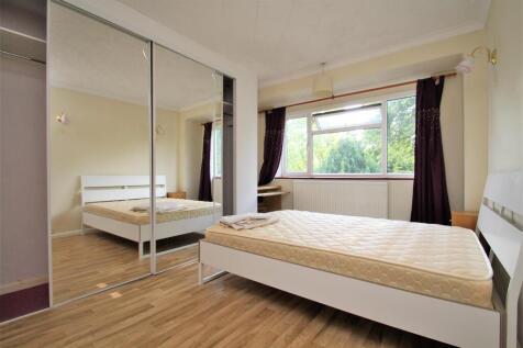 Bedroom 6 (2).JPG