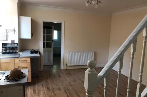 Kitchen2.jpg