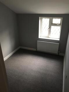 Bedroom 4.jpg
