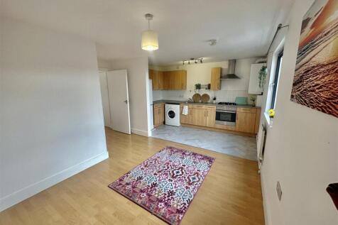 Kitchen and livingroom new.jpg