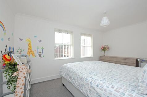 12 TOBERMORY CLOSE (1).jpg