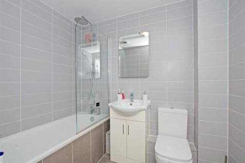 12 TOBERMORY CLOSE (2).jpg