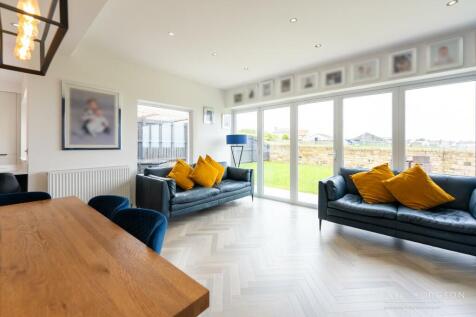 Kitchen / Dining / Family Room