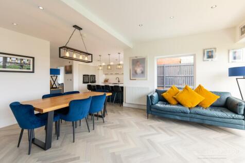 Kitchen / Dining / Family Room