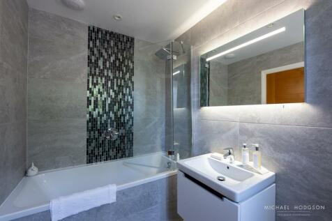 En Suite Bathroom