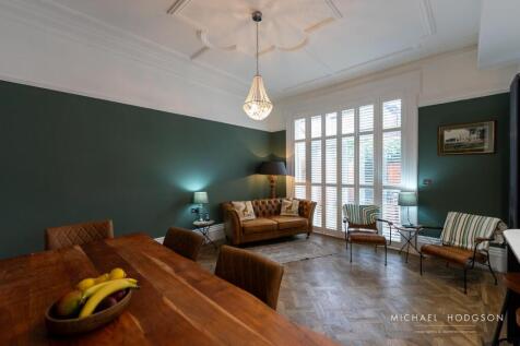 10 Cliffe Park-10.jpg