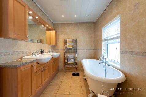 10 Cliffe Park-28.jpg