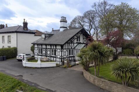 Whitburn House Lodge-01.jpg