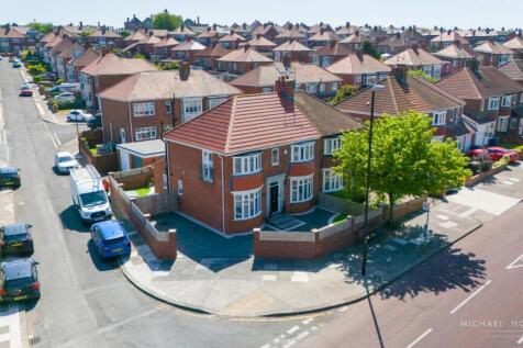 Dykelands Road-02.jpg