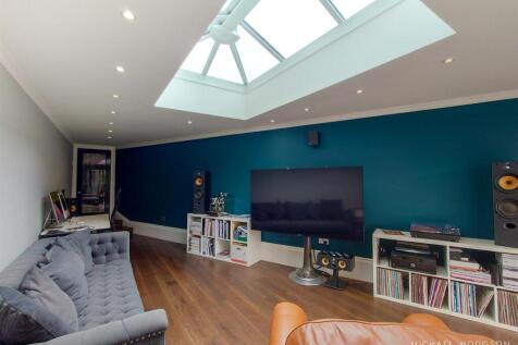 Roker Park Terrace-49.jpg