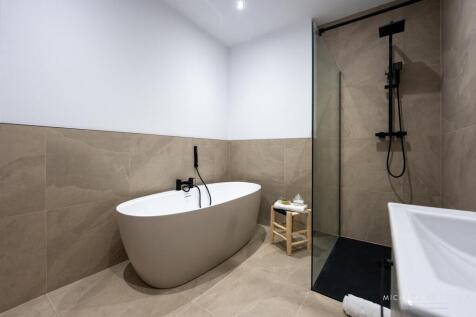 13 Front Street, Whitburn-44.jpg