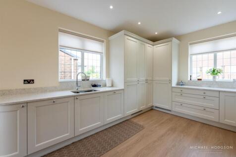 28 Newark Drive-11.jpg