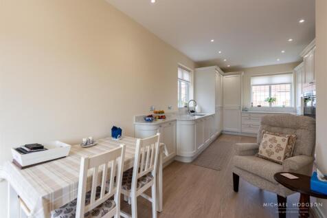 28 Newark Drive-19.jpg