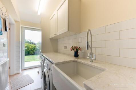 28 Newark Drive-17.jpg