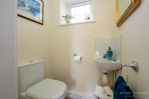 28 Newark Drive-18.jpg