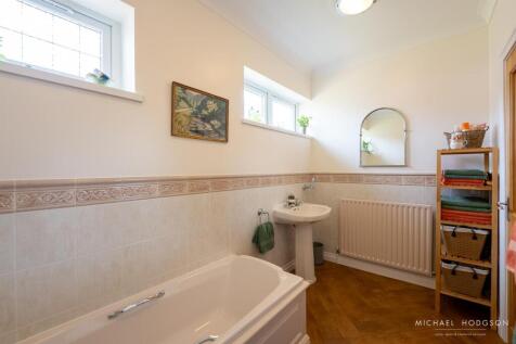28 Newark Drive-29.jpg