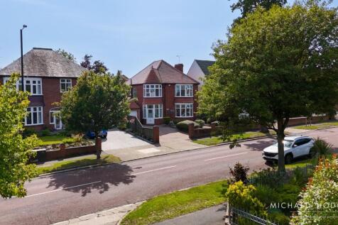 Queen Alexandra Road-01.jpg