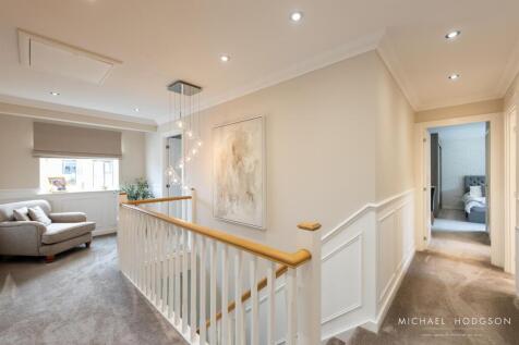 69 Leighfield Drive-21.jpg