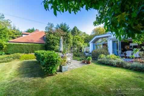 21, Laburnum Grove-69.jpg