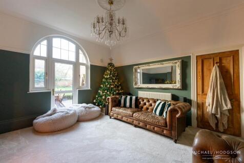 7 Ettrick Grove-13.jpg