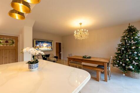 7 Ettrick Grove-24.jpg