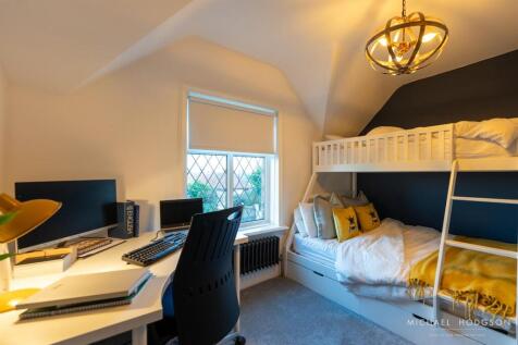 7 Ettrick Grove-40.jpg