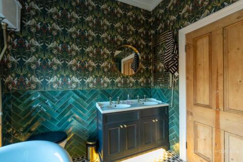 7 Ettrick Grove-37.jpg